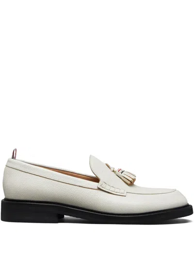 Thom Browne Pebble Grain-leather Tassel-detail Loafers In Neutral