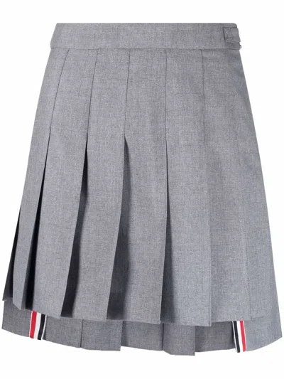 Thom Browne Rwb Pleated Mini Skirt In Grey