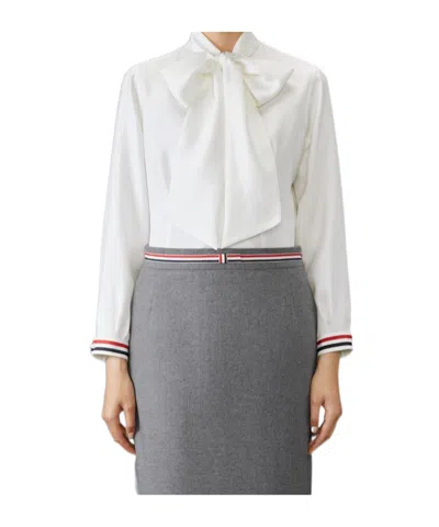 THOM BROWNE THOM BROWNE BOW-COLLAR BLOUSE