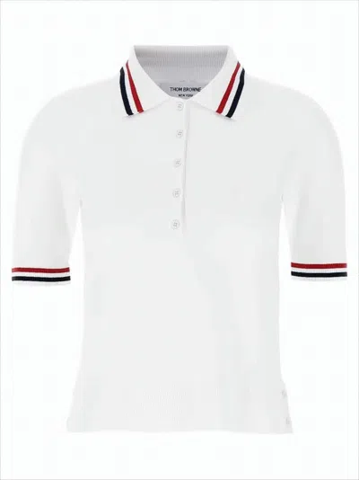 THOM BROWNE SHORT-SLEEVED POLO SHIRT WITH BUTTON PLACKET AND STRIPED ACCENTS
