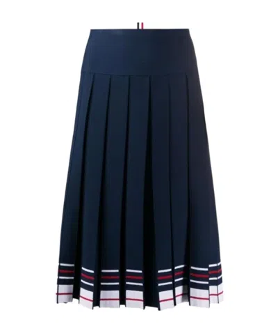 Thom Browne Stripe-print Box-pleat Skirt In Black