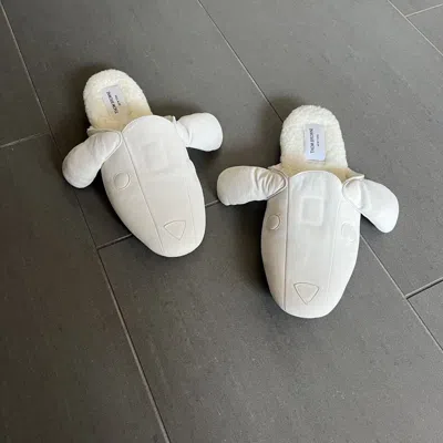 Pre-owned Thom Browne Suede Leather Dog Slippers In White