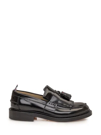 Thom Browne Shiny Round Toe Loafers With Tassel Detail In Black