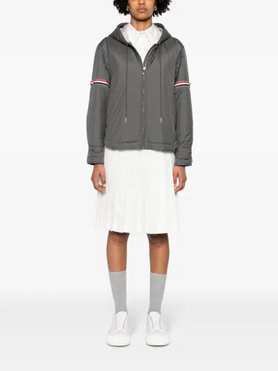 Thom Browne Ultra Light Nylon Tech Down Fill Armband Hood Shirt Hem Jacket Women In Gray
