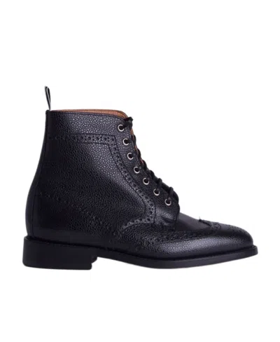 Thom Browne Wingtip Brogue Boot With Leather Sole In Black Pebble Grain
