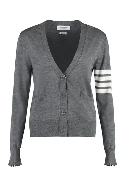 Thom Browne Wool 4-bar Relaxed V-neck Cardigan In Gray