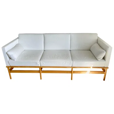 Pre-owned Thomas Moser Thomas Thos, Moser "hartford" Custom White Leather And Fig Maple Sofa, Usa, 2016