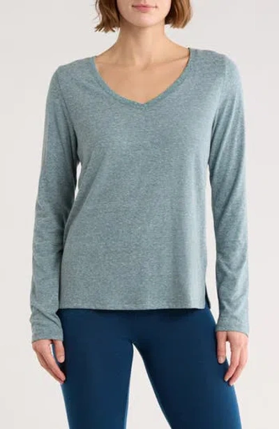 Threads 4 Thought Pattie V-neck T-shirt In Blue