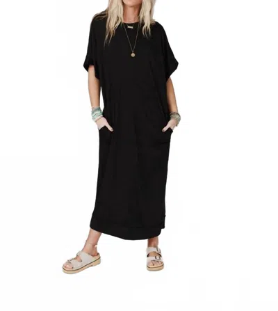 Three Bird Nest Short Sleeve T-shirt Maxi Dress In Black