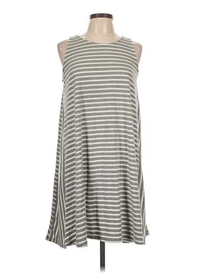 Pre-owned Thyme And Honey Casual Dress In Gray