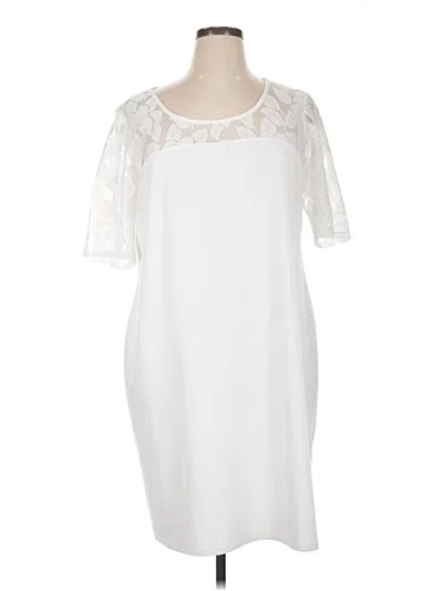 Pre-owned Tiana B Cocktail Dress In White