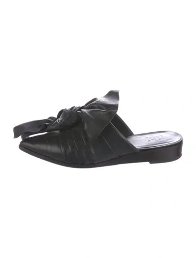 Pre-owned Tibi Leather Bow Accents Mules In Black