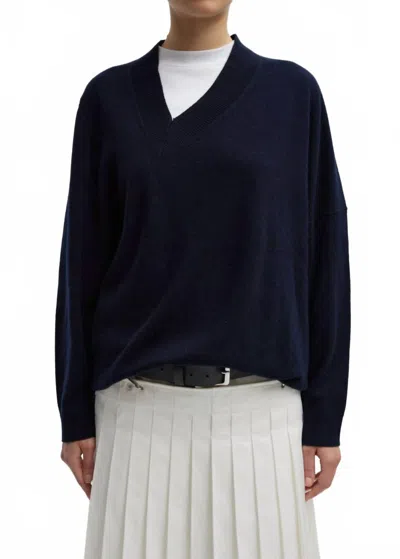 Tibi Washable Cashmere Warp V-neck Pullover In Navy In Blue