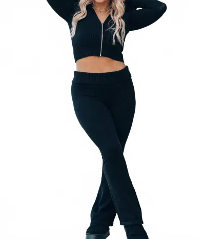 Tic Toc Winter Qt Fuzzy Set In Black