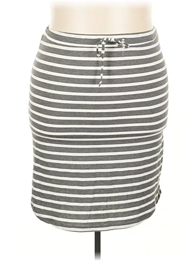 Pre-owned Tickled Teal Casual Skirt In Gray