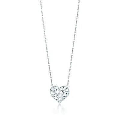 Tiffany & Co Olive Leaf Heart-shaped Pendant Necklace In Pattern