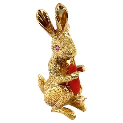 Pre-owned Tiffany & Co . Vintage 18k Yellow Gold Figural Rabbit Brooch W/ Coral Carrot