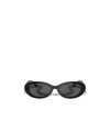Tiffany & Co . Cat-eye Sunglasses With Chain Detail In Black