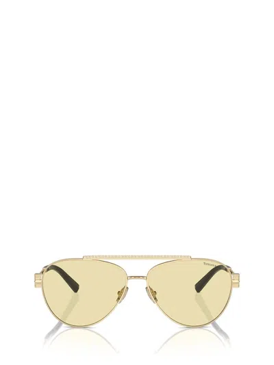 Tiffany & Co . 59mm Polarized Pilot Sunglasses In Gold