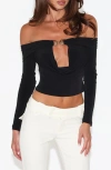 Tiger Mist Jenesis Off The Shoulder Crop Top In Black
