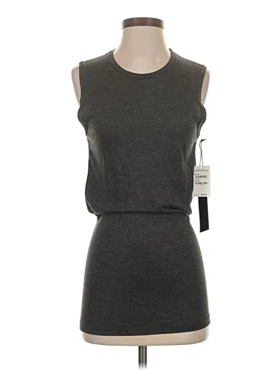 Pre-owned Tildon Sleeveless T-shirt In Gray