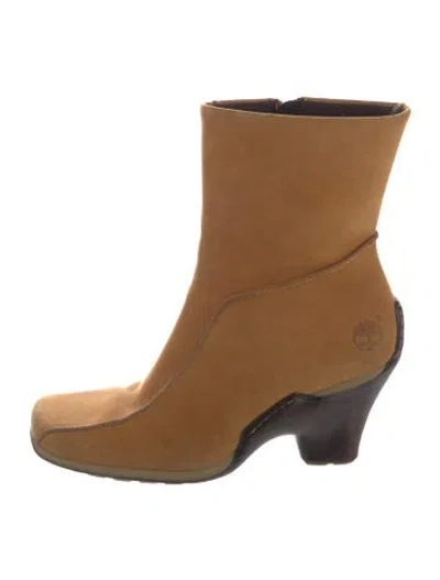 Pre-owned Timberland Suede Boots In Neutrals/yellow