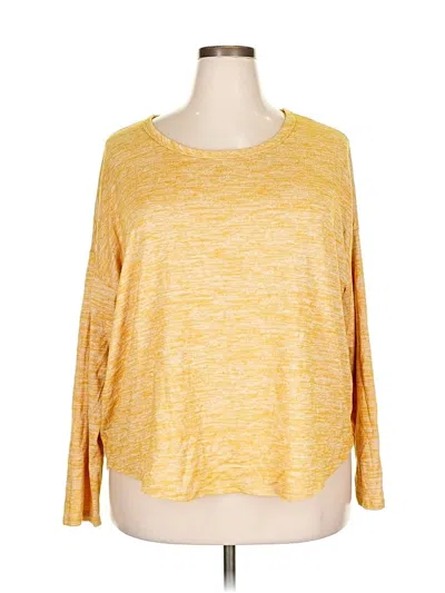 Pre-owned Time And Tru 3/4 Sleeve T-shirt In Gold