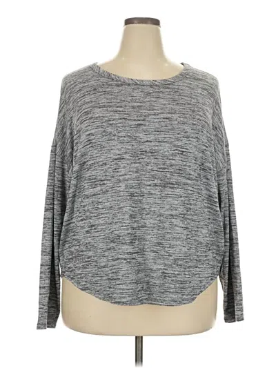 Pre-owned Time And Tru 3/4 Sleeve T-shirt In Gray