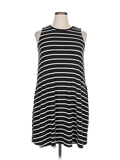 Pre-owned Time And Tru Casual Dress In Black
