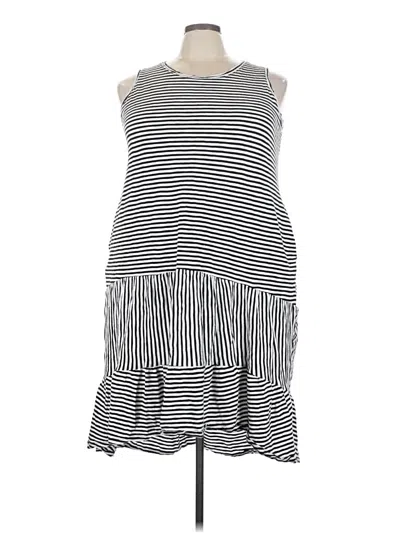 Pre-owned Time And Tru Casual Dress In Gray