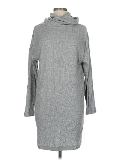 Pre-owned Time And Tru Casual Dress In Gray