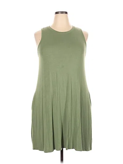 Pre-owned Time And Tru Casual Dress In Green