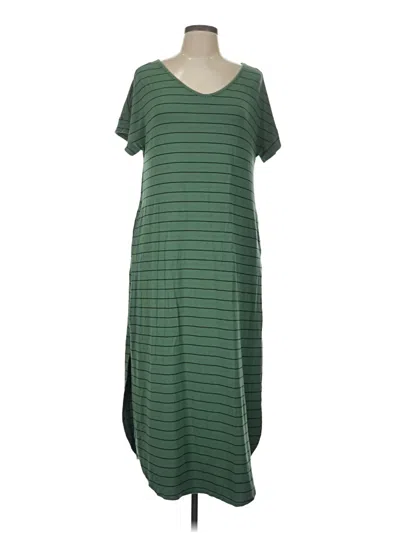 Pre-owned Time And Tru Casual Dress In Green