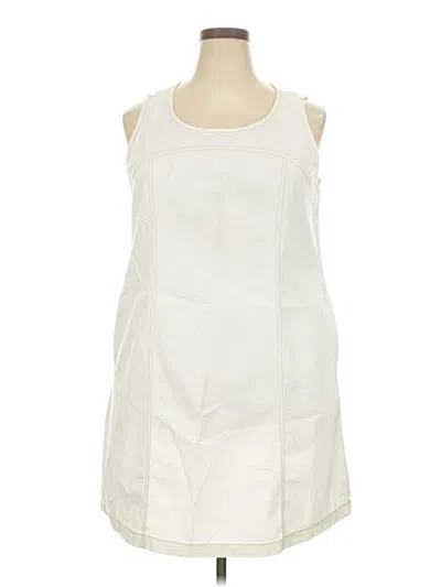 Pre-owned Time And Tru Casual Dress In White