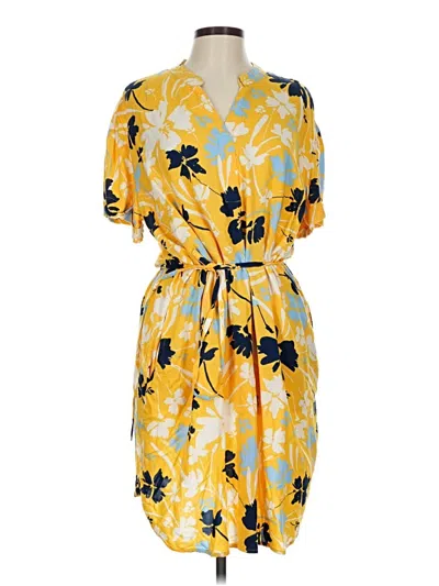 Pre-owned Time And Tru Casual Dress In Yellow