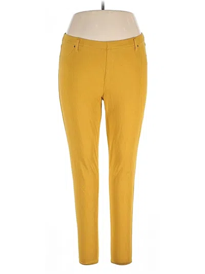 Pre-owned Time And Tru Casual Pants In Yellow
