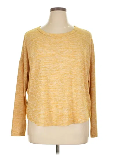 Pre-owned Time And Tru Long Sleeve T-shirt In Gold