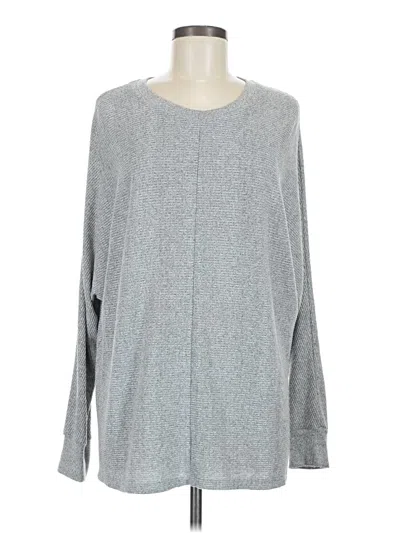 Pre-owned Time And Tru Long Sleeve T-shirt In Gray
