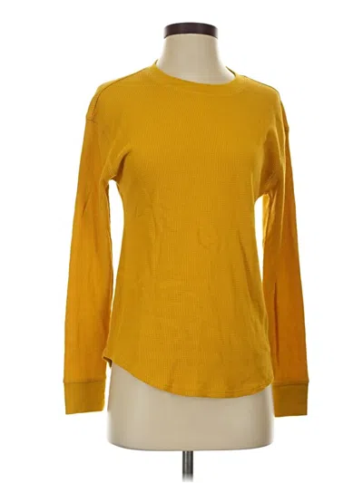 Pre-owned Time And Tru Long Sleeve T-shirt In Yellow