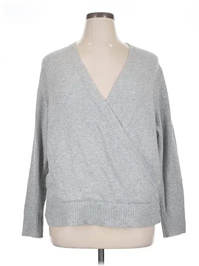 Pre-owned Time And Tru Pullover Sweater In Gray
