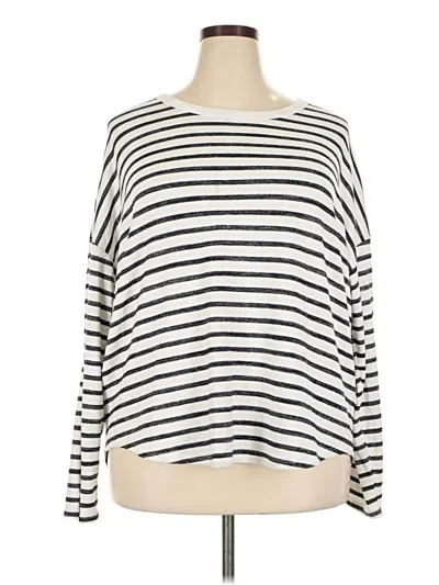 Pre-owned Time And Tru Pullover Sweater In White