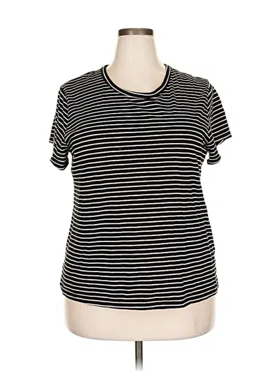 Pre-owned Time And Tru Short Sleeve T-shirt In Black