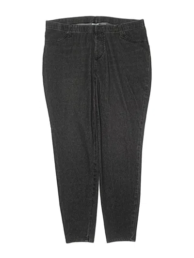 Pre-owned Time And Tru Shorts In Gray