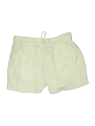 Pre-owned Time And Tru Shorts In Green