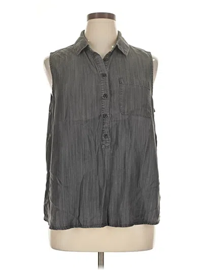 Pre-owned Time And Tru Sleeveless Button Down Shirt In Gray
