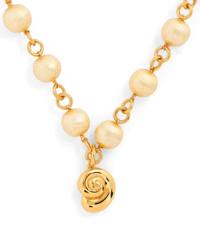 Timeless Pearly Beaded Seashell-charm Necklace In Gold