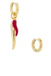 Timeless Pearly Double Chili Earrings In Red & Gold