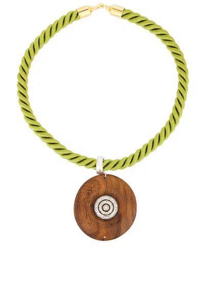 Timeless Pearly Pendant Necklace In Gold