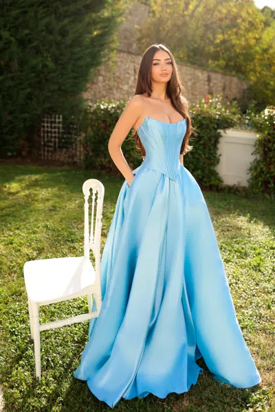 Tina Holly Tk804