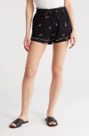 TINSELTOWN TINSELTOWN FLORAL FRAYED SHORTS